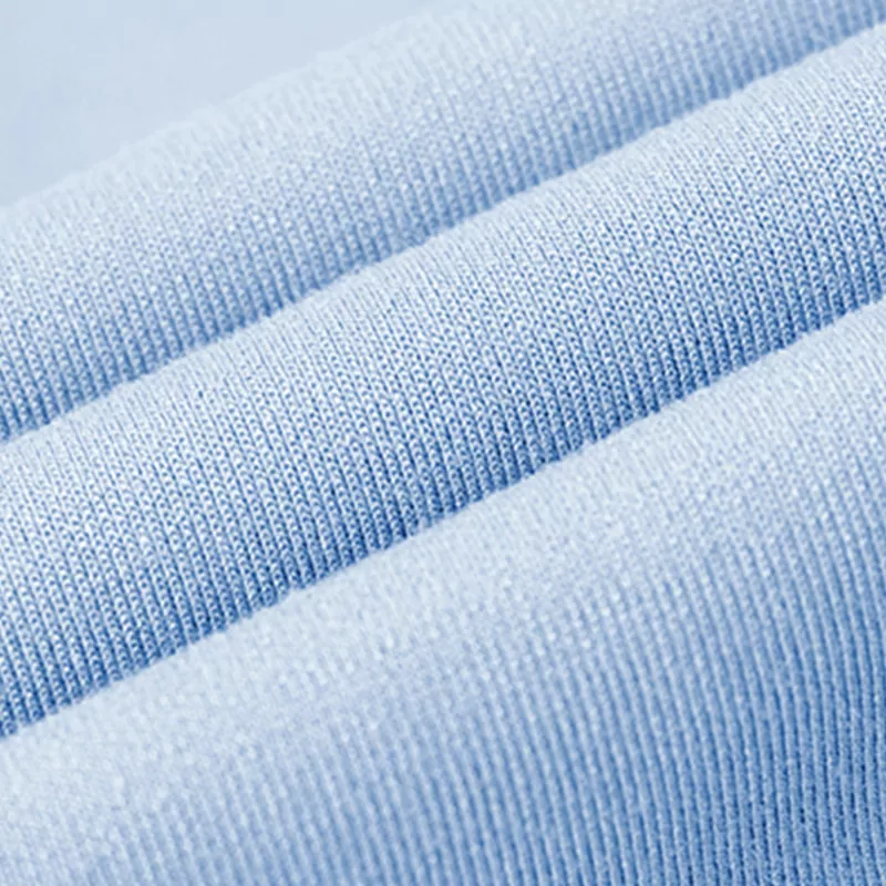 Loose-Fit Simplified Quarter-Length Yoga Pants